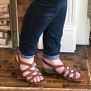 Naturalizer Comfy Sandals